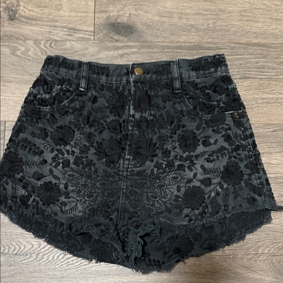 Free People Pants - Free People Black Etienne Field Ultra High Rise Embroidered Shorts size 27